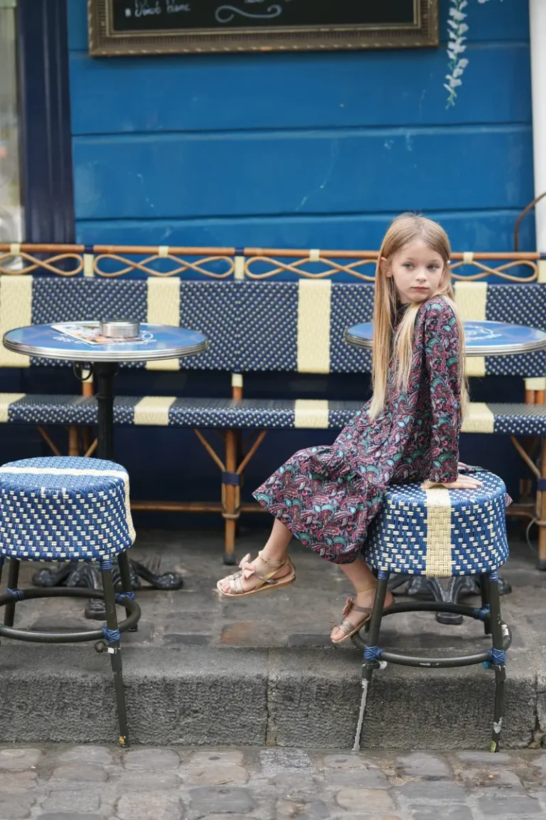 En terrasse à Montmartre by Veronika Filipenko — JOLIE Magazine editorial