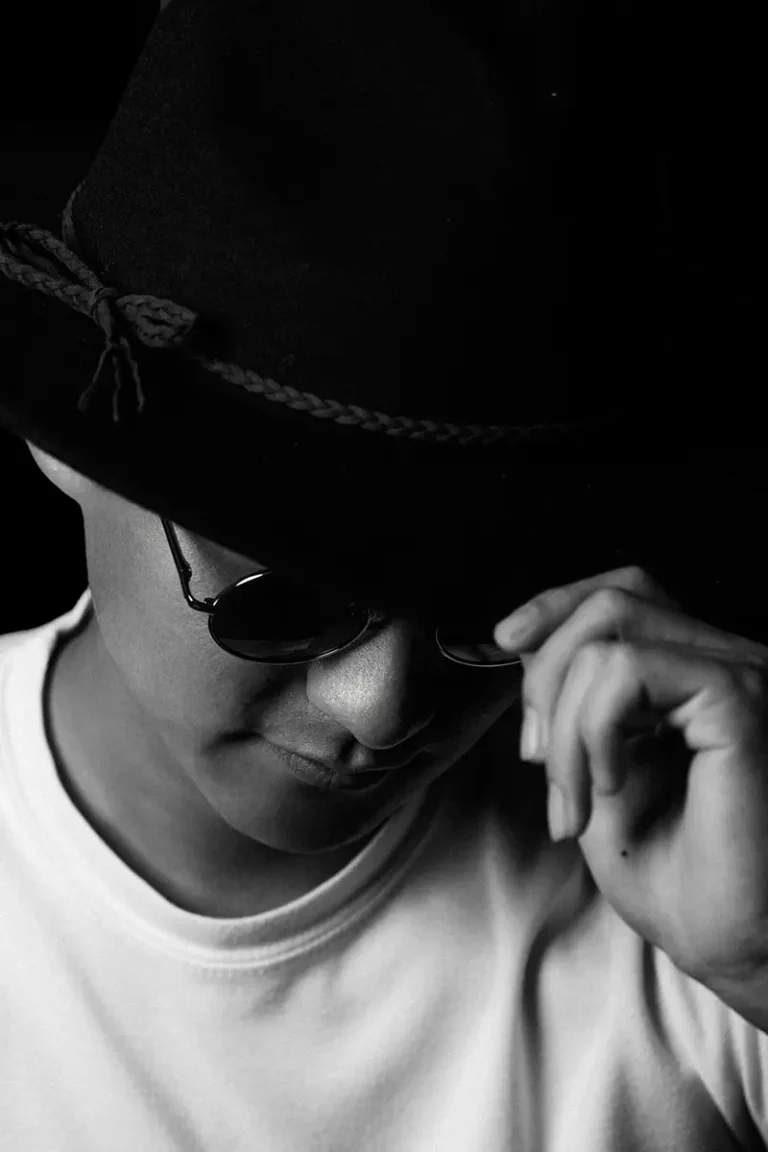 ANTON PAK by Natalia Mailis — JOLIE Magazine editorial