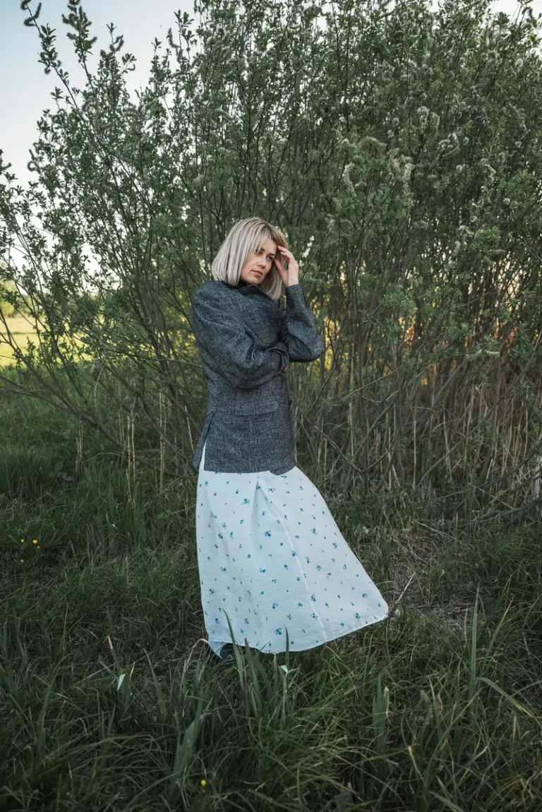 Out of balance by Tonya MÜ — JOLIE Magazine editorial