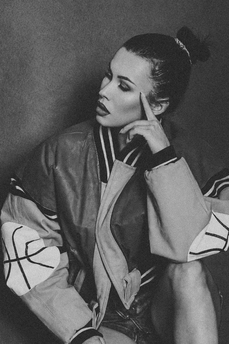KATE BORZAYA by Natalia Mailis — JOLIE Magazine editorial