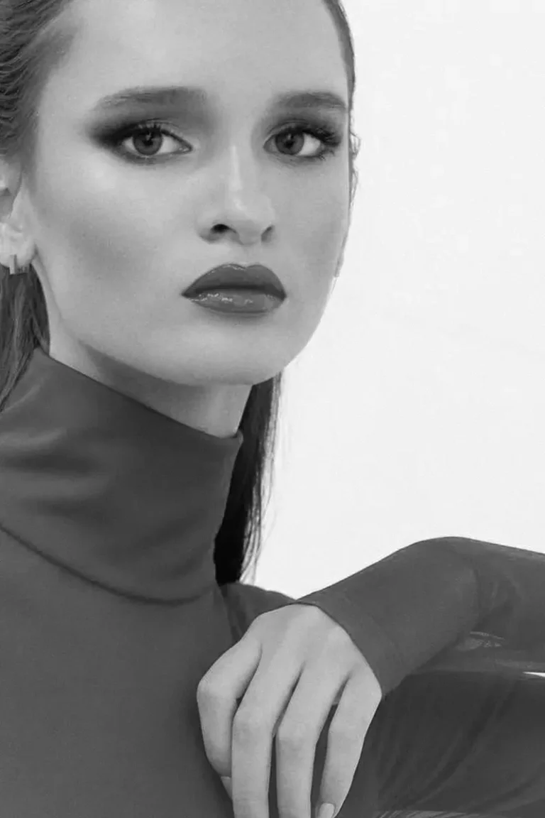 KATE MAILIS by Natalia Mailis — JOLIE Magazine editorial